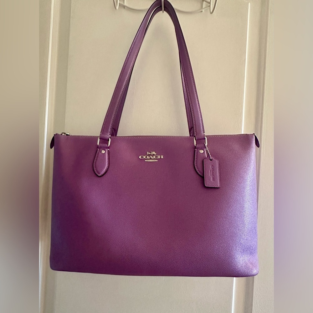 Coach Violet Leather Shoulder Bag